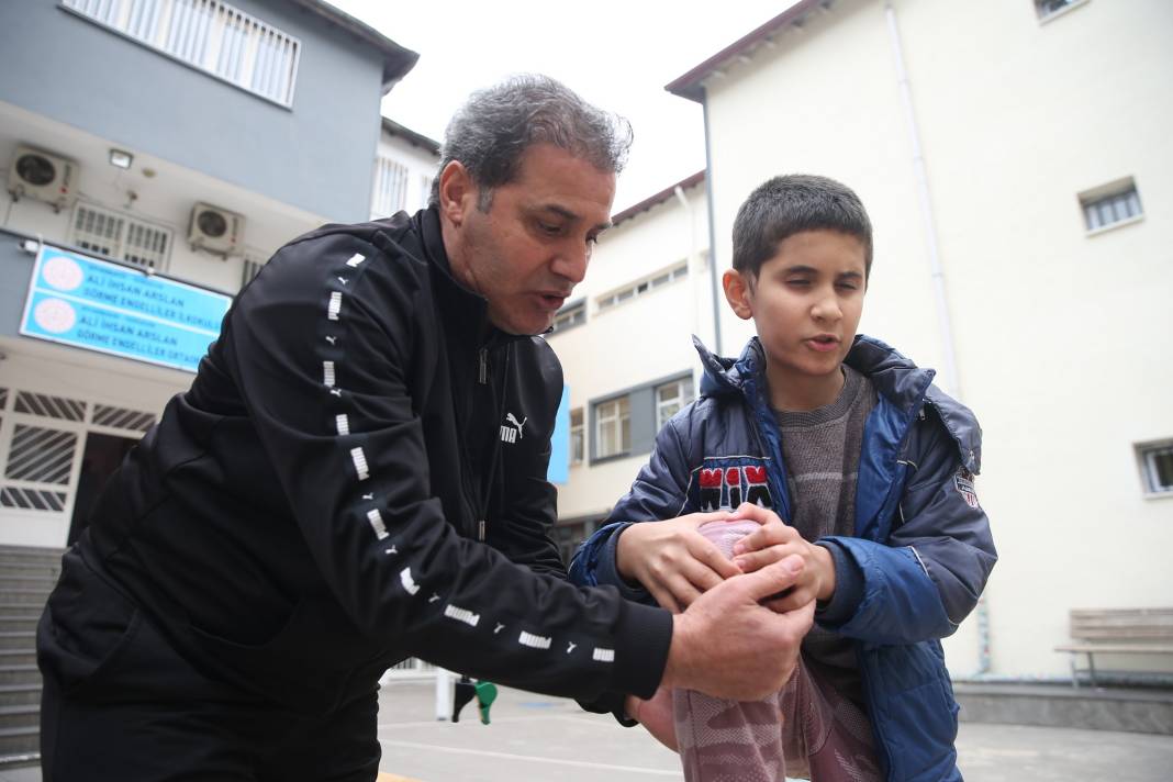 Diyarbakır’da fedakar babanın duygulandıran hikayesi 4
